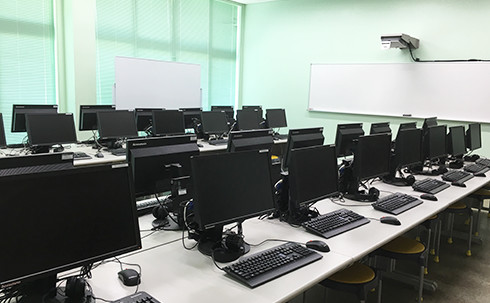 img_facilities_computer-room